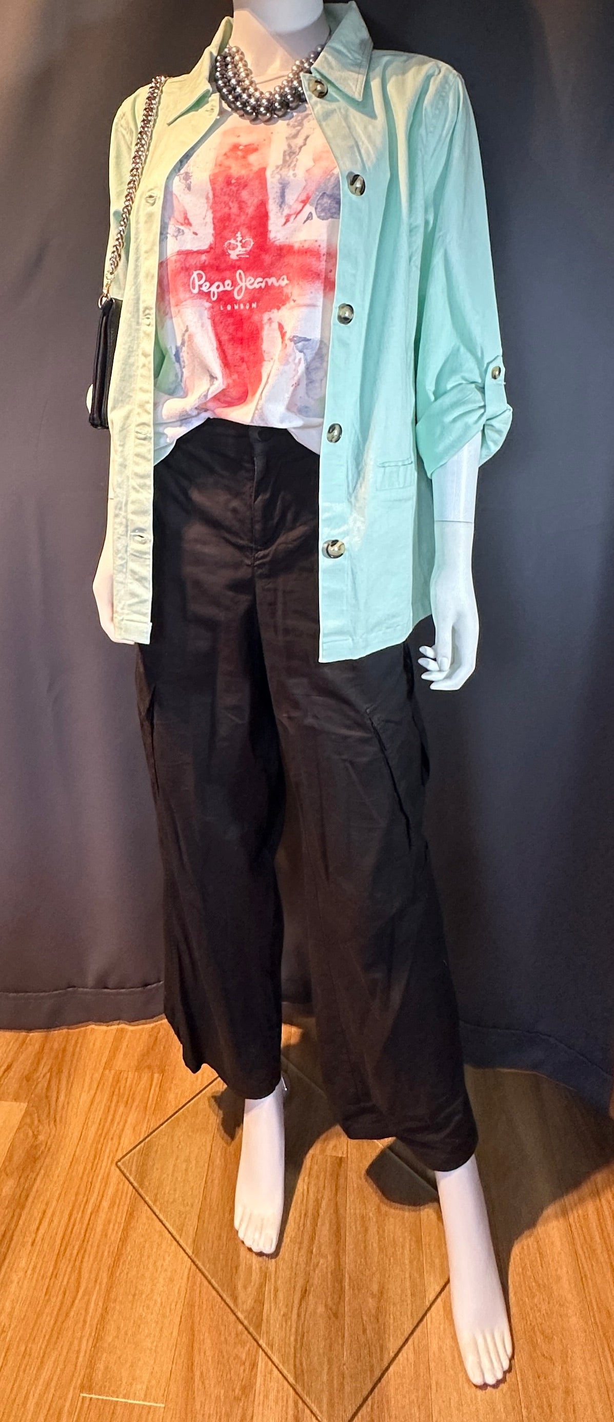 Cargo Trousers/ T-shirt/ Overshirt