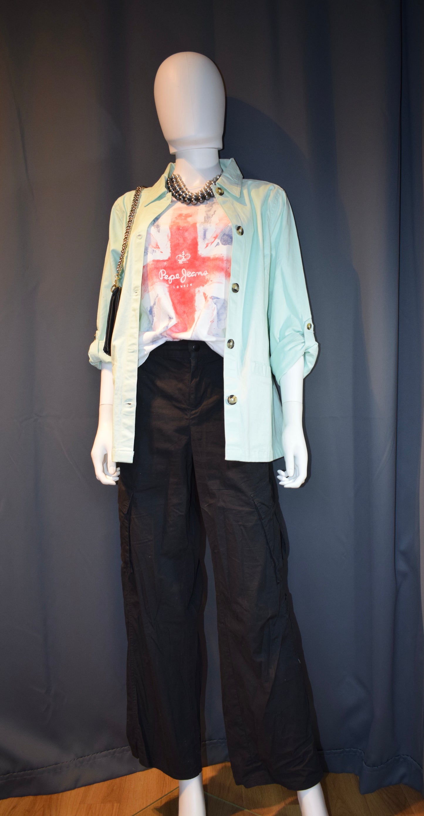 Cargo Trousers/ T-shirt/ Overshirt
